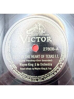Wayne King Deep In The Heart of Texas / Lamp of Memory 78 RPM 1940s Victor 27808